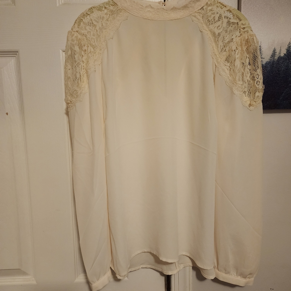 Charming Charlie Blouse